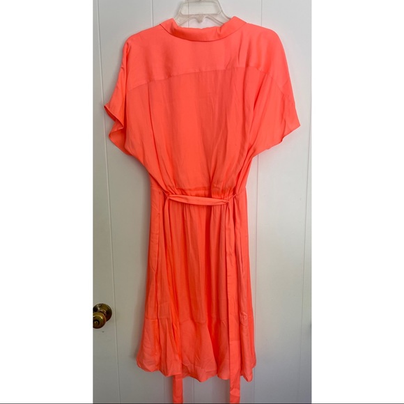 NWT Banana Republic Short Sleeve Dress - Picture 2 of 3
